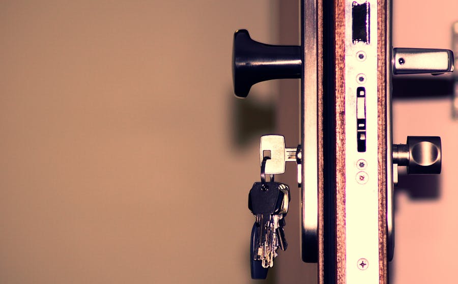 Apertura de puerta en apartamento de Benalmádena Costa